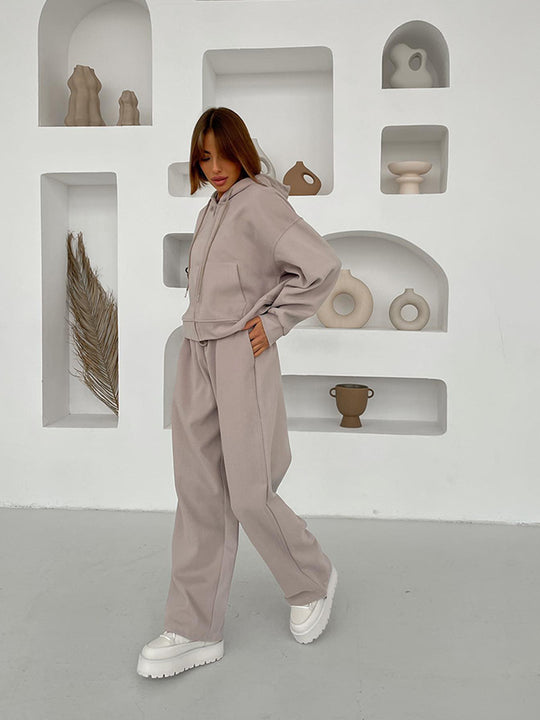 Damen Cropped Kapuzensweatshirt mit Kordelzug-Loungehose im Relax-Set Shop Nory