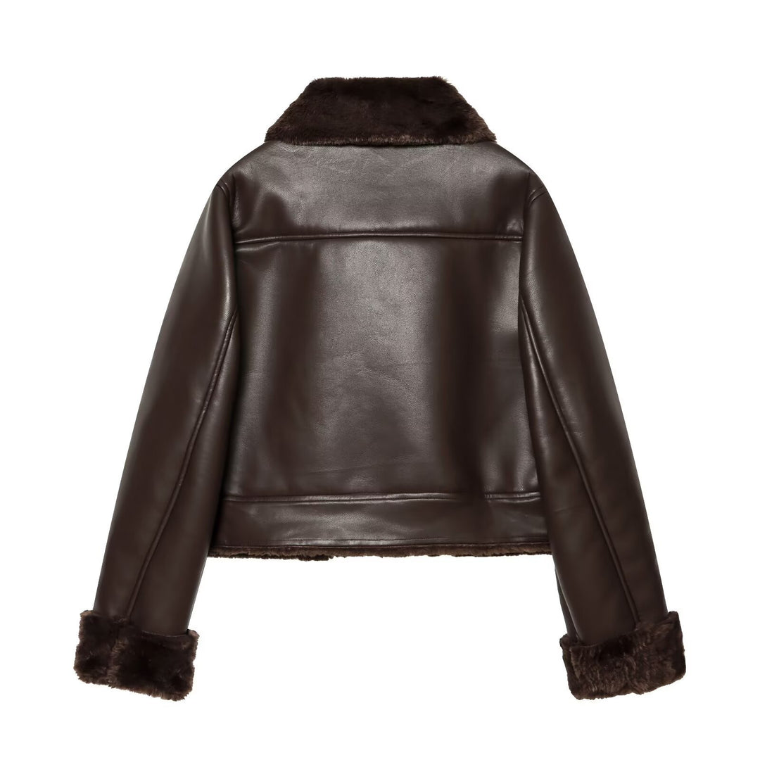 Damen Kurzjacke aus Lederoptik mit Teddy-Futter, aufgesetzten Taschen und Umlegekragen Shop Nory