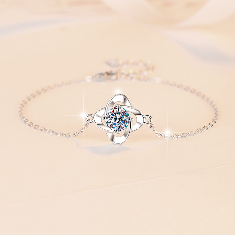 Damenarmband mit funkelndem Kristall und elegantem Edelstahl-Design Shop Nory