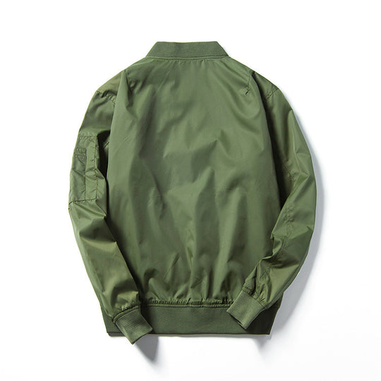 Herren leichte Nylon-Bomberjacke im Aviator‑Stil mit Ärmeltasche, Stehkragen und gerippten Bündchen Shop Nory