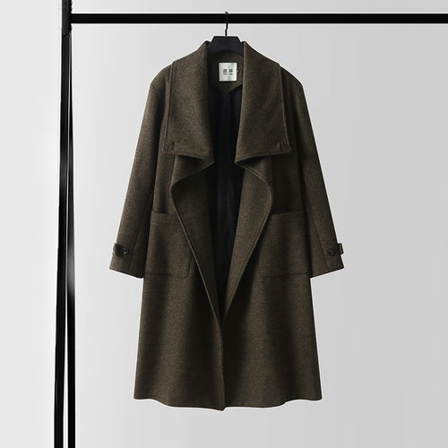 Damen Eleganter langer Wollmix-Cocoon-Mantel mit überlappendem Schalkragen und aufgesetzten Taschen Shop Nory