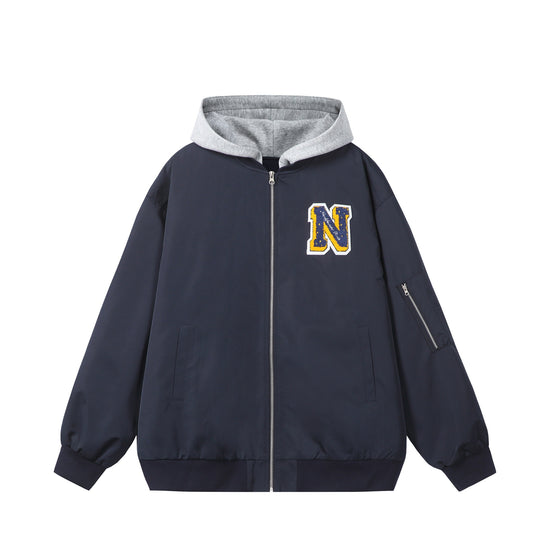 Unisex Boxy-Mehrlagige Bomberjacke mit integrierter Kapuze und Collegiate-Patch Shop Nory