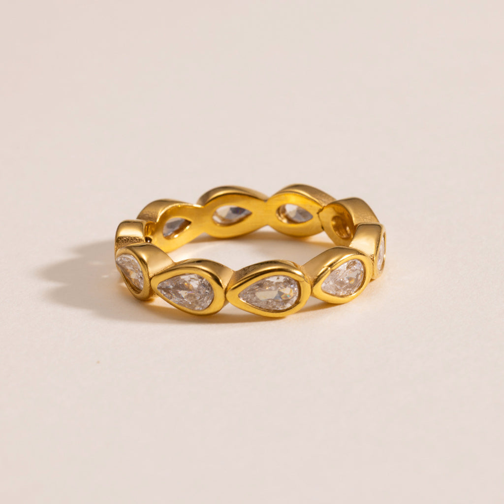 Damen eleganter und funkelnder Ring mit tropfenförmigen Zirkoniasteinen Shop Nory