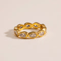 Damen eleganter und funkelnder Ring mit tropfenförmigen Zirkoniasteinen Shop Nory