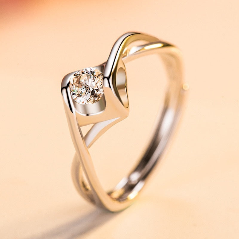 Damen eleganter Verlobungsring mit funkelndem Zirkonia Shop Nory