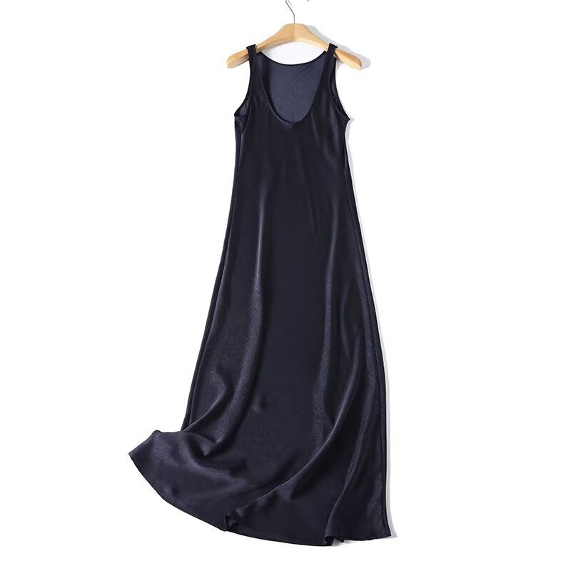 Damen Langes Seidenkleid mit elegantem Rückenausschnitt