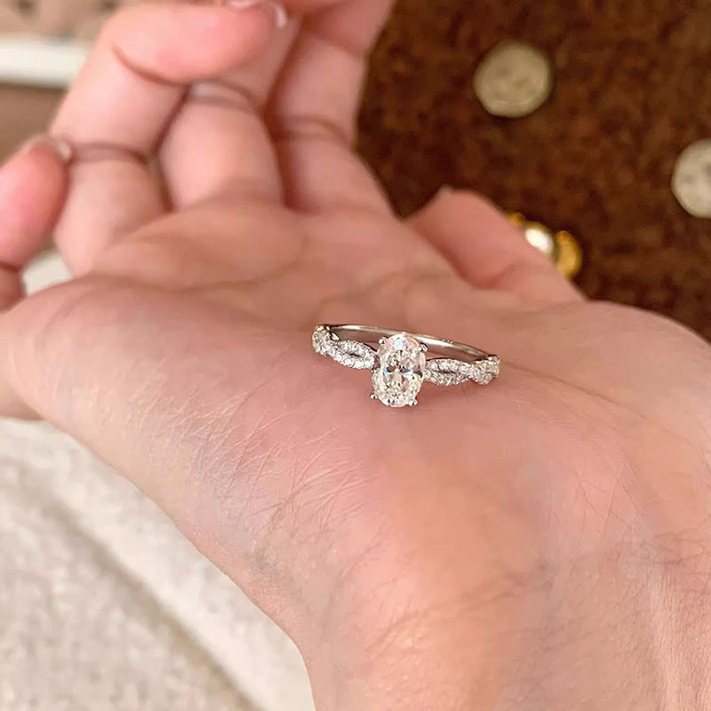 Damen Ring mit Zwillingsdesign und funkelndem Zirkon Shop Nory