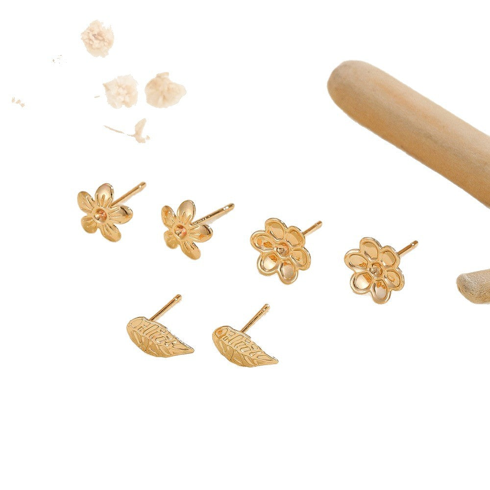 Damen Ohrringe im floralen Design mit detailreichen Blüten und Blättern Shop Nory