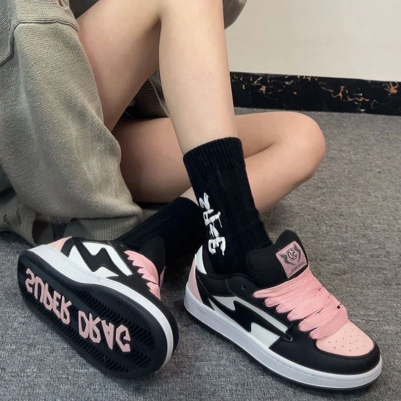 Damen Sportschuhe mit atmungsaktiver Sohle und dämpfendem Innenfutter