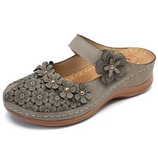 Damen Clogs mit blumigen Applikationen und verstellbarem Riemen