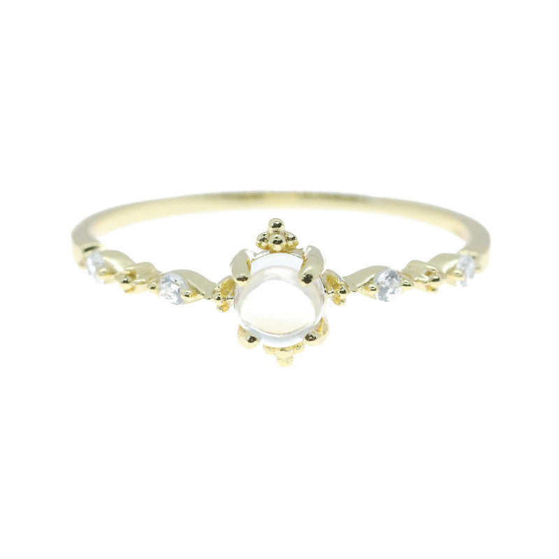 Damen eleganter Ring mit ovalem blauen Edelstein und funkelnden Zirkonia Shop Nory