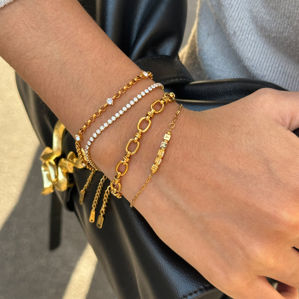 Damen Armband mit personalisierbarem "HAPPY" Anhänger aus hypoallergenem Edelstahl Shop Nory