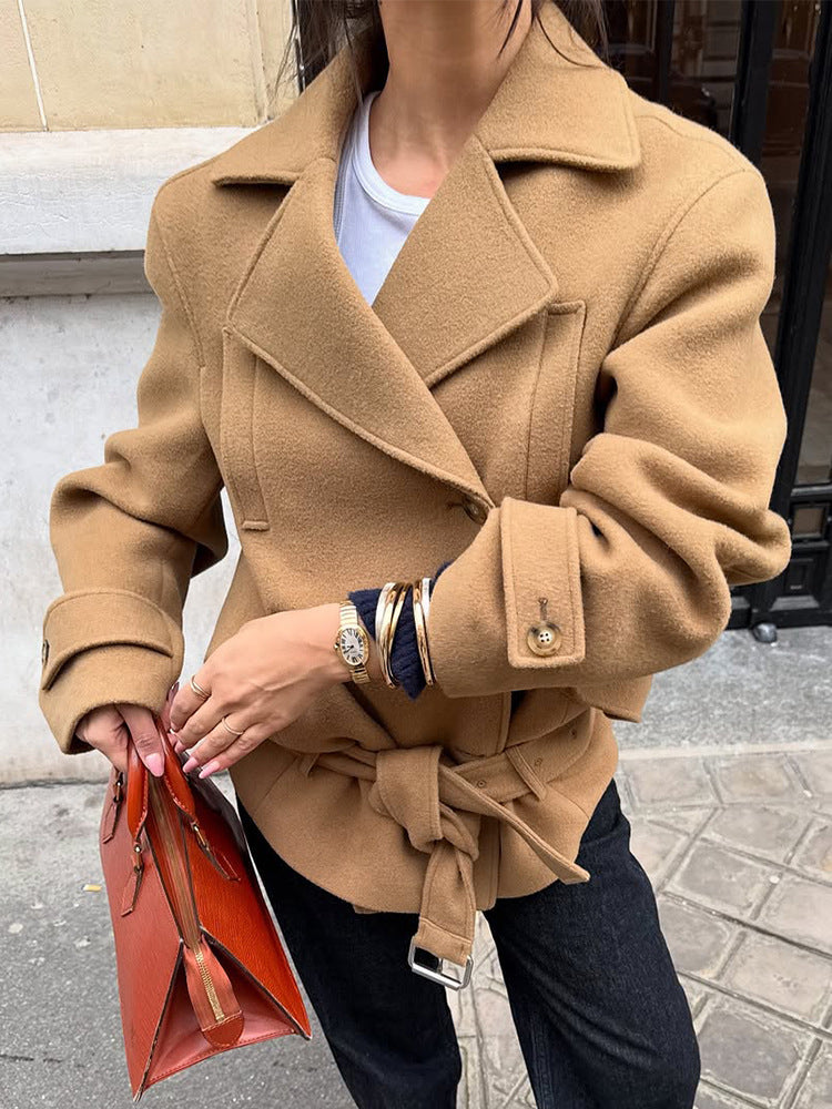 Damen Taillierter Wollmix-Kurzmantel mit Bindegürtel, breitem Revers und Knopfmanschetten Shop Nory