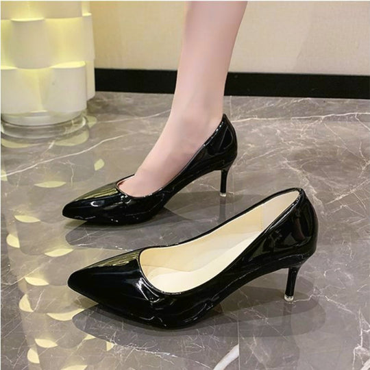 Damen Elegante Lackpumps mit spitz zulaufender Kappe und filigranem Stilettoabsatz Shop Nory