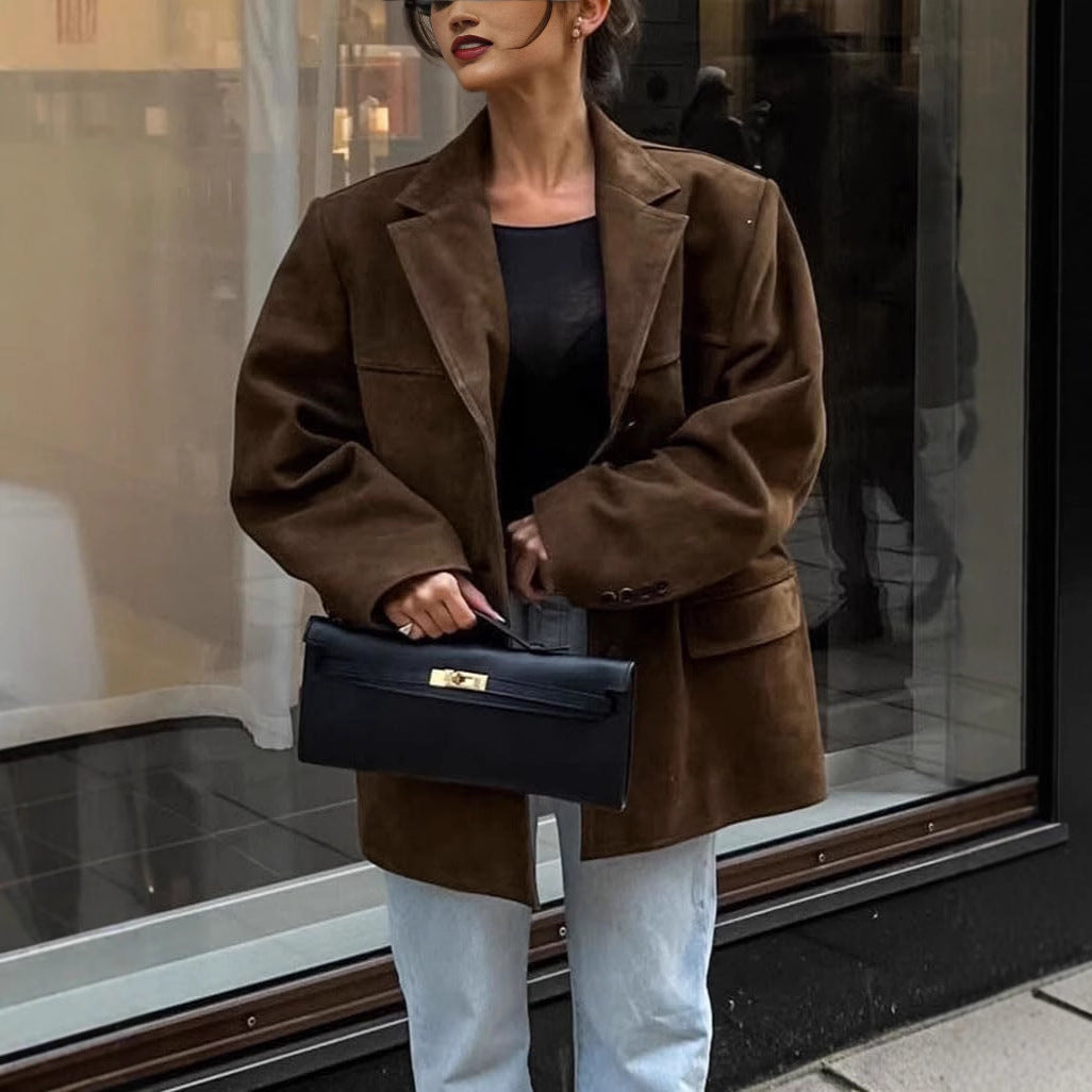 Damen Modische Wildlederjacke mit eleganten Details