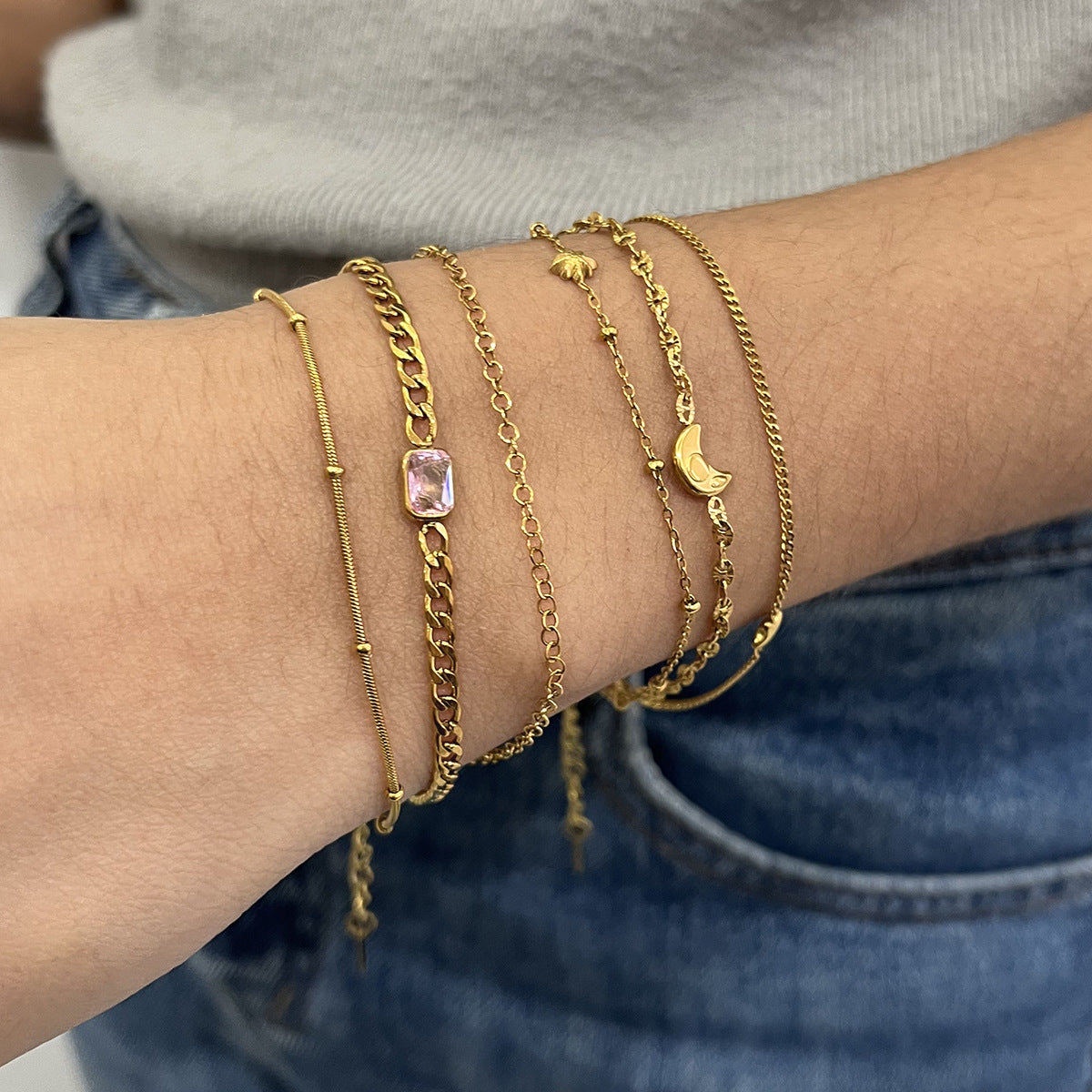Damen Mehrsträngiges Armband mit einzigartigen Anhängern aus hypoallergenem Edelstahl Shop Nory