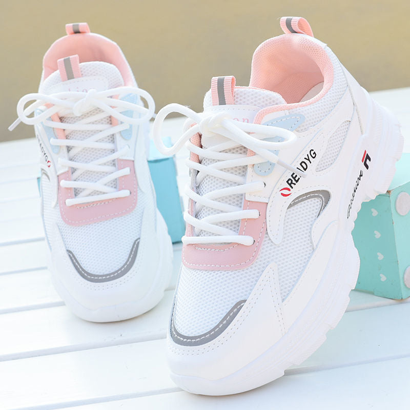 Damen Sportliche Lifestyle Sneakers mit trendigen Designelementen