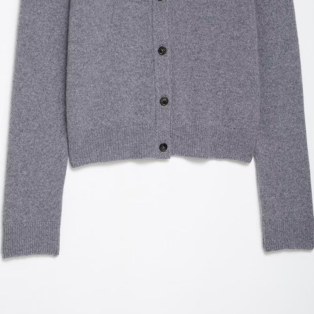 Damen Kurzgeschnittener Feinstrick-Cardigan mit Rundhalsausschnitt und Rippbündchen Shop Nory