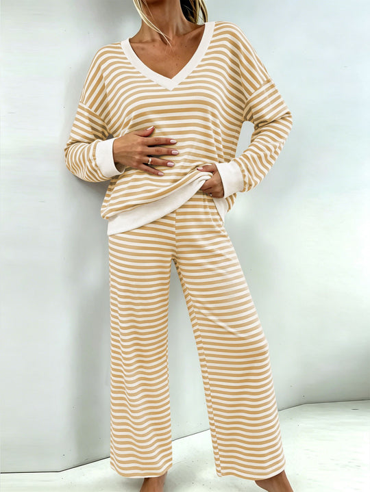 Damen Gestreiftes Lounge-Set mit V-Ausschnitt, Oversize-Pullover und Palazzo-Hose Shop Nory