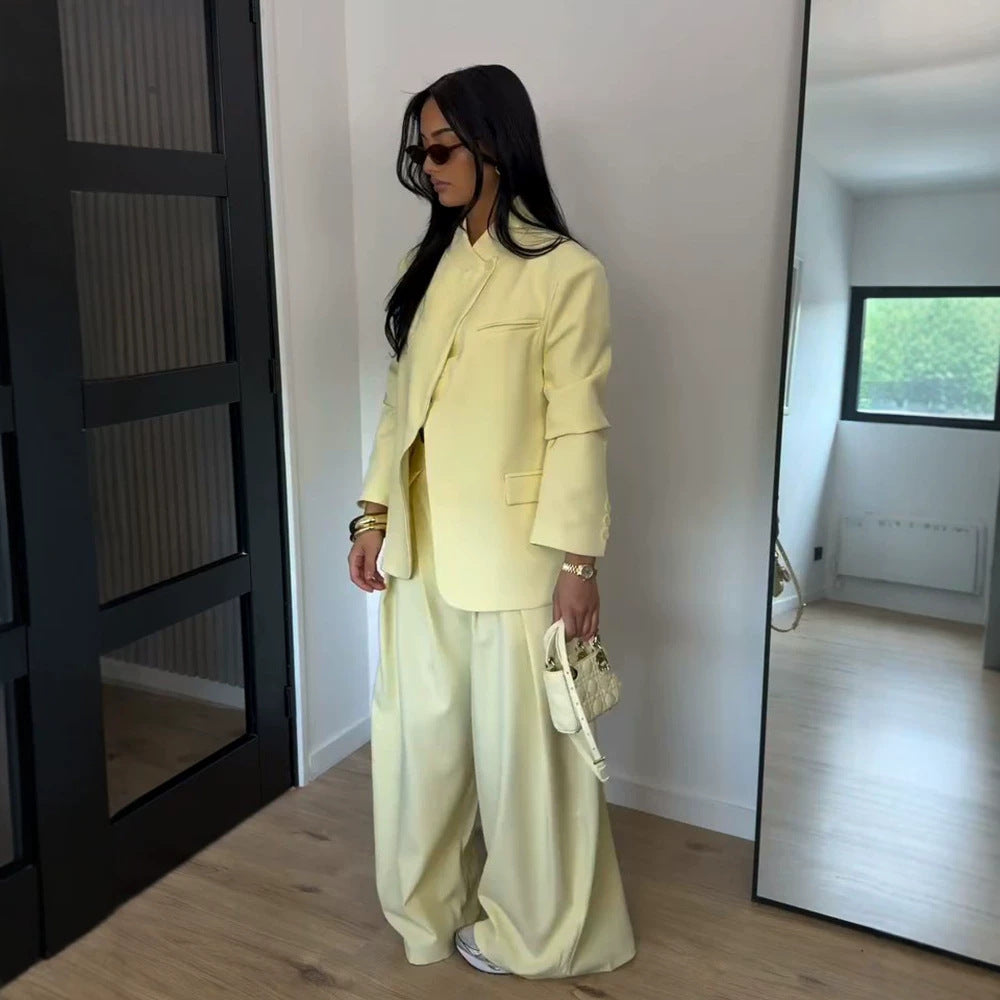 Damen Zweiteiliges Oversize-Sakko mit Stehkragen und weite Bundfaltenhose Shop Nory