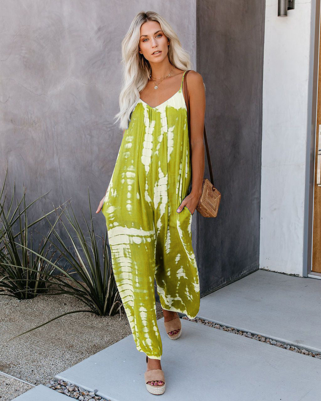 Damen Elegantes Jumpsuit mit Spaghettiträgern und weitem Bein