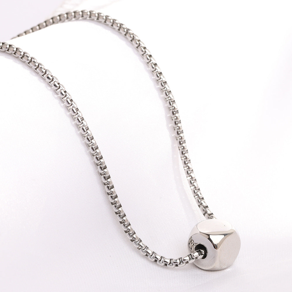 Damen Halskette mit modernem, kubischem Anhänger aus hochwertigem Edelstahl Shop Nory