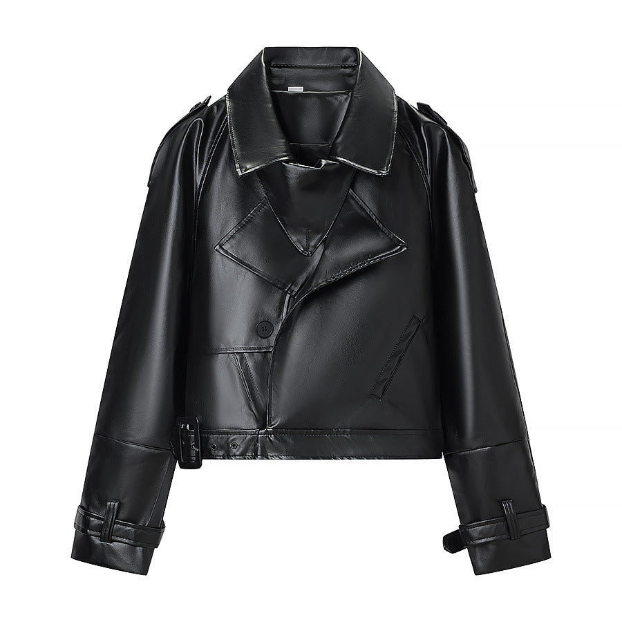 Damen Kurz geschnittene Bikerjacke aus Lederoptik mit asymmetrischer Reversklappe und Taillenriegel Shop Nory