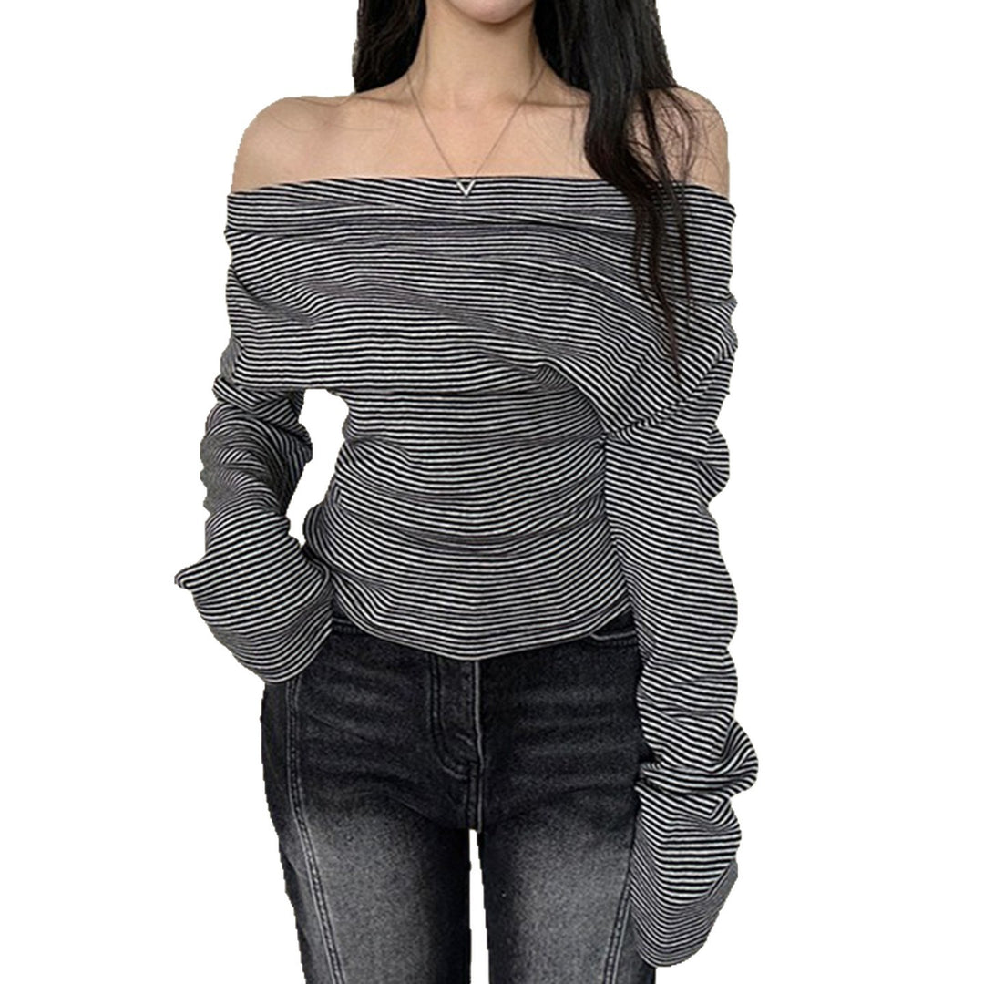 Damen nan asymmetrisches Off-Shoulder Langarmshirt mit taillierter Raffung und schmaler Stretch-Passform Shop Nory