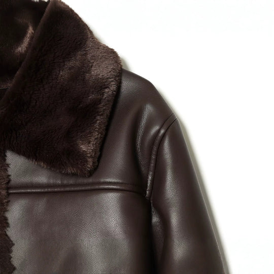 Damen Kurzjacke aus Lederoptik mit Teddy-Futter, aufgesetzten Taschen und Umlegekragen Shop Nory