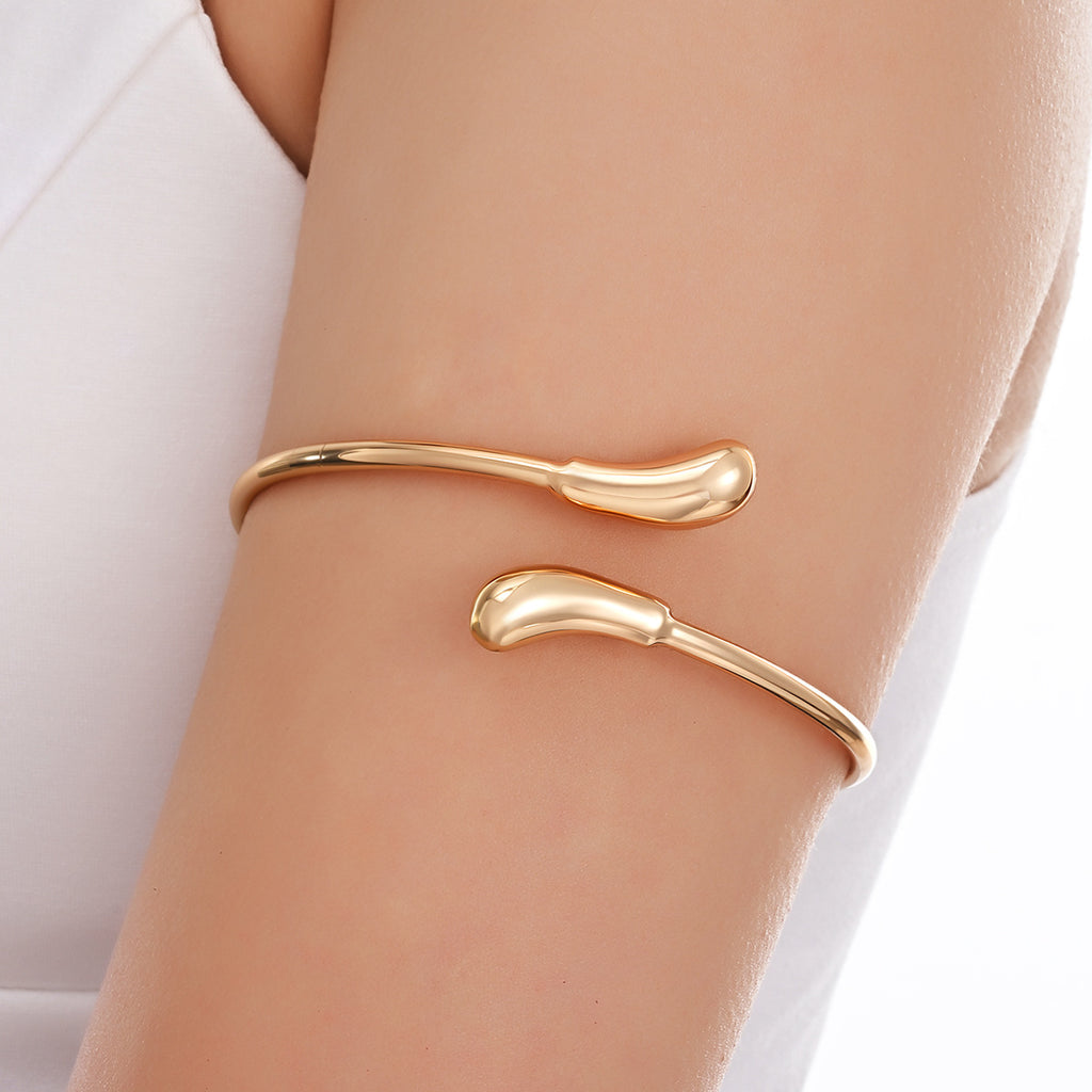 Damen-Armband mit modernem und geschwungenem Design Shop Nory