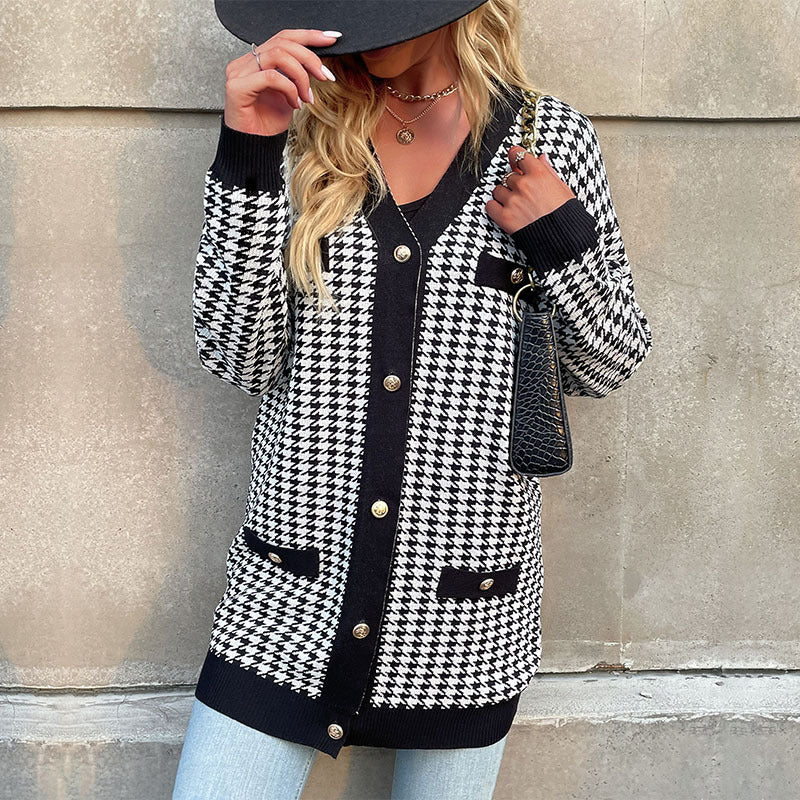 Damen Oversized Strickcardigan mit Hahnentritt-Muster und goldenen Zierknöpfen Shop Nory