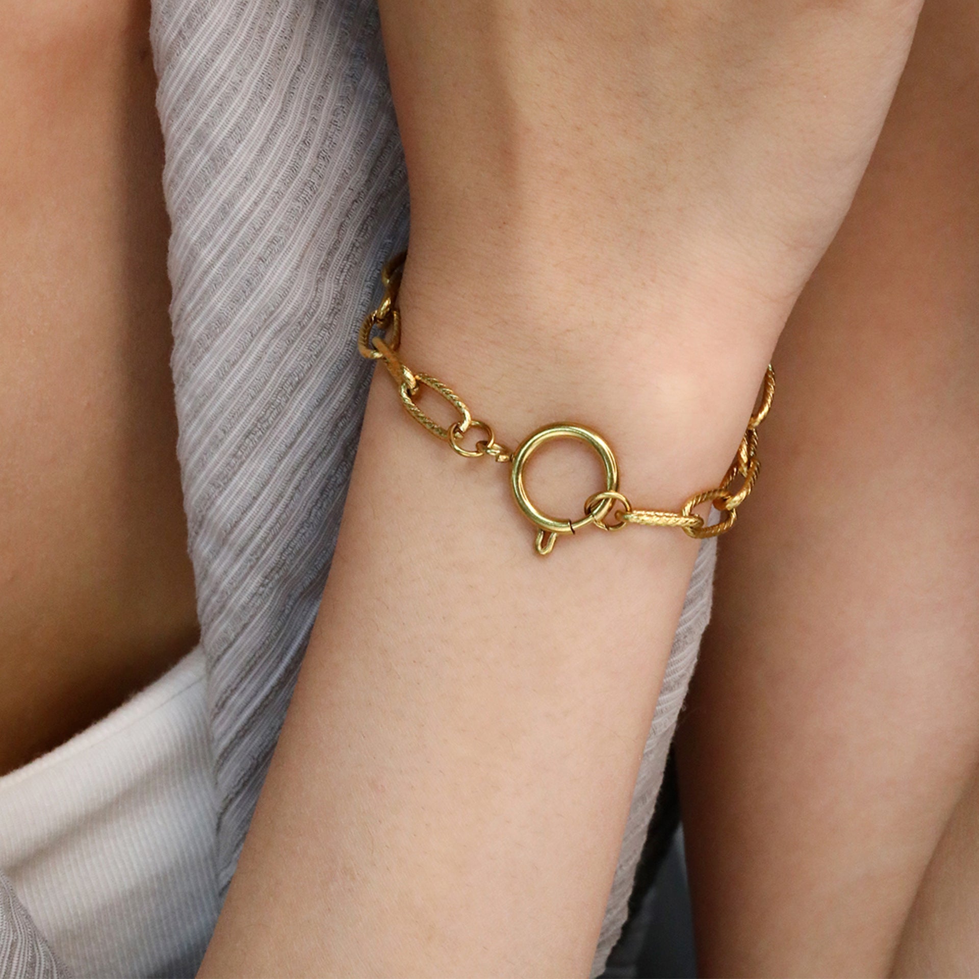Damen Armband mit modernem Gliederdesign und hochwertiger Beschichtung Shop Nory