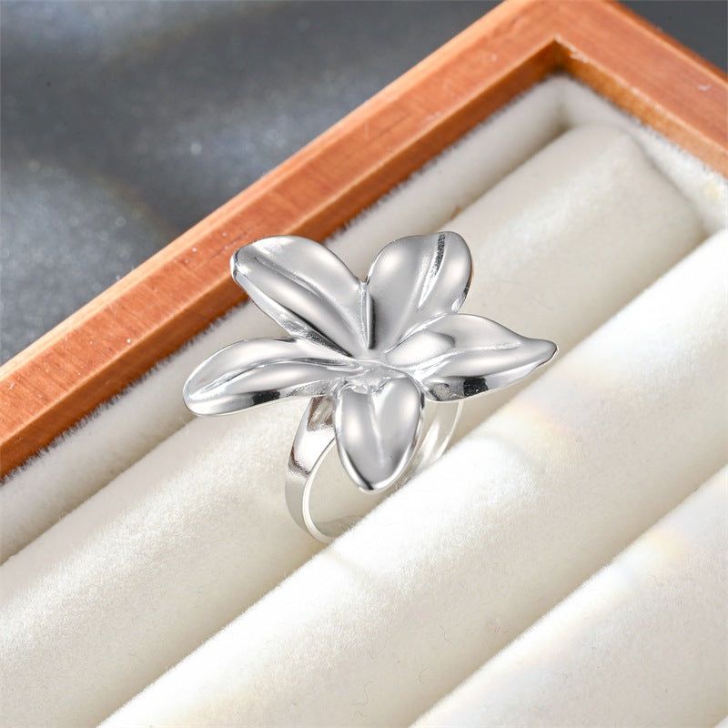 Damen Ring mit kunstvollem Blumenmuster und elegantem Design Shop Nory
