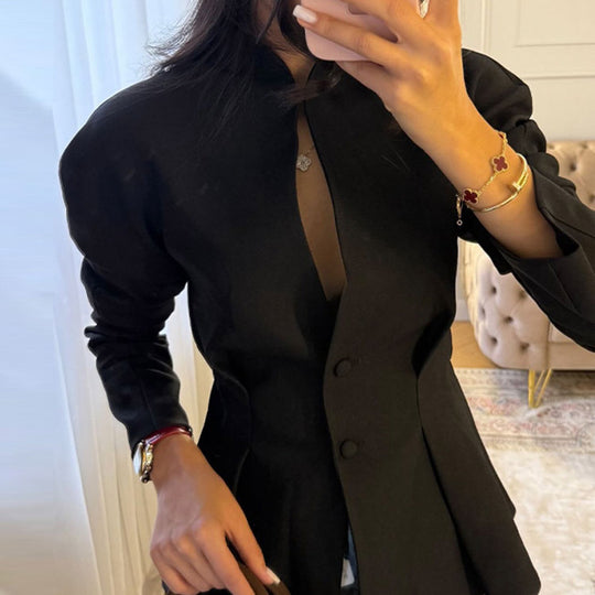 Damen Taillierte kragenlose Blazerjacke mit verdeckter Knopfleiste und figurnahen Abnähern Shop Nory