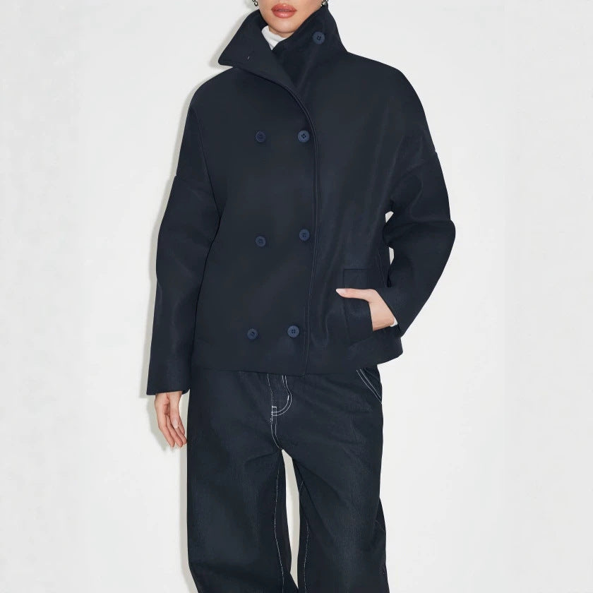 Damen Doppelreihiger Kurzmantel mit Stehkragen, überschnittener Schulter und klarer Boxy-Silhouette Shop Nory