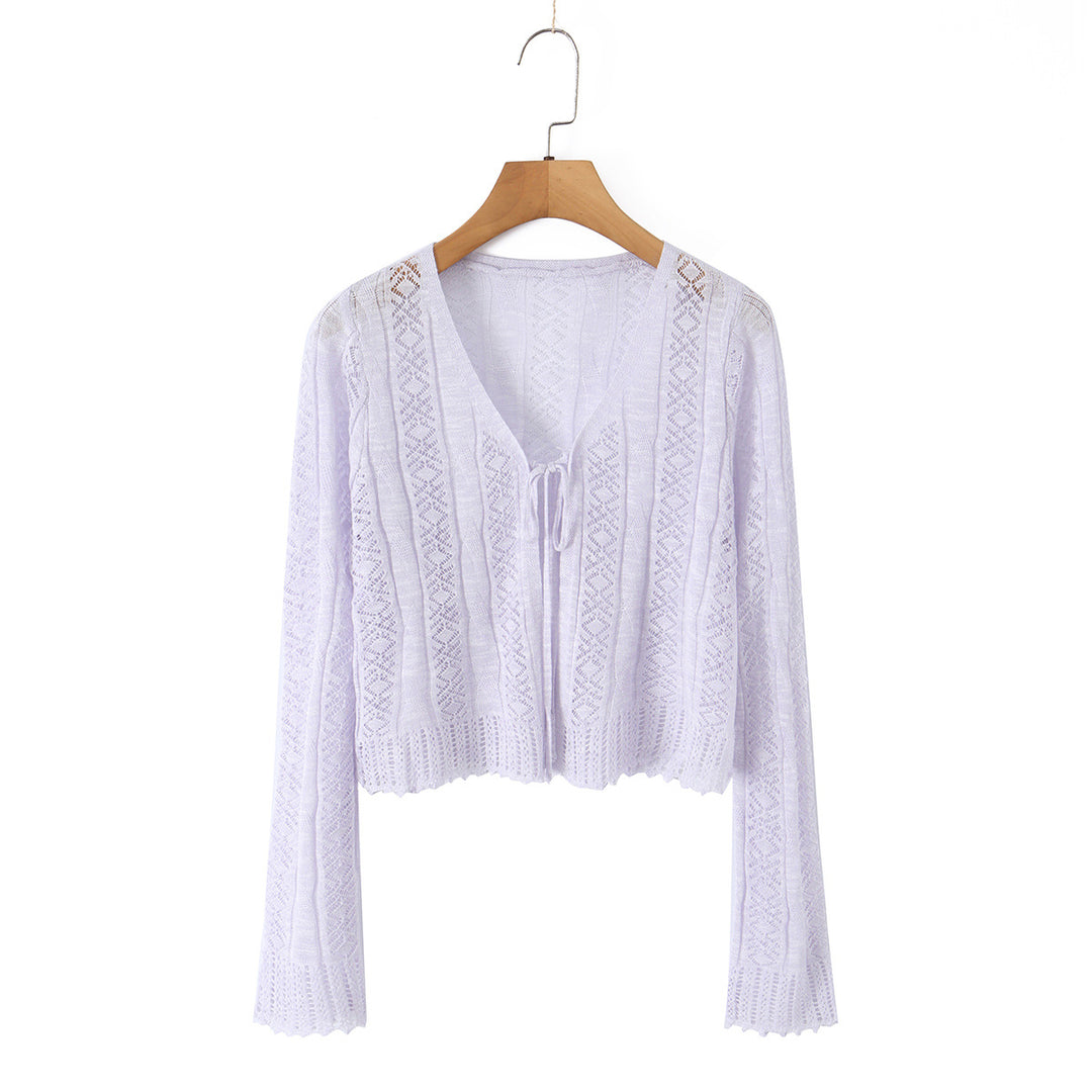 Damen Leichter gehäkelter Kurzcardigan mit V‑Ausschnitt, Bindeband und Ajourmuster Shop Nory
