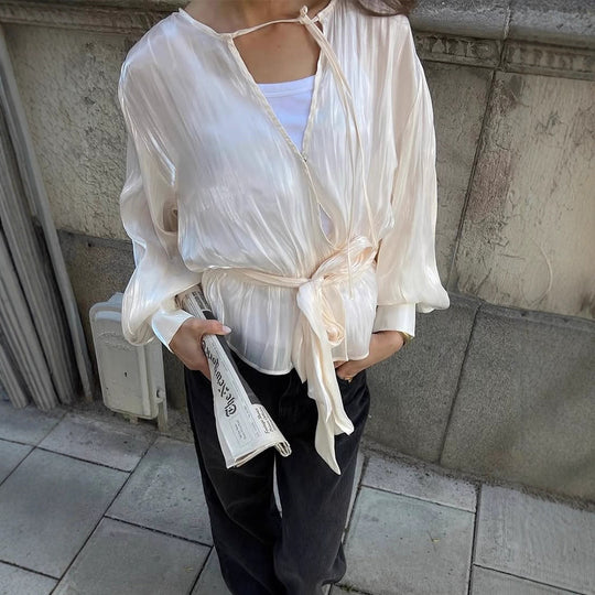 Damen Elegante Wickelbluse mit Bindegürtel und voluminösen Ballonärmeln Shop Nory