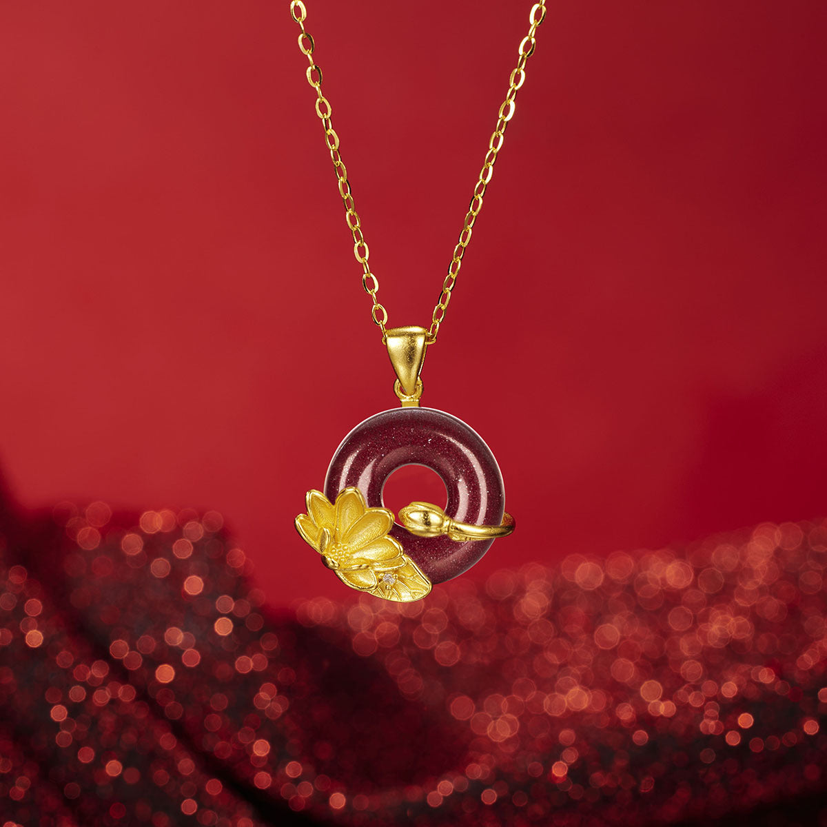 Damen Halskette mit kunstvollem Anhänger und blühendem Blumenmotiv Shop Nory