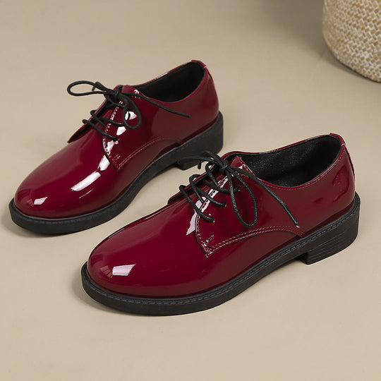 Damen klassische Schnürschuhe mit glänzender Oberfläche