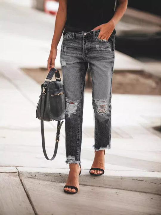 Damen Ripped Denim mit lässigem Schnitt und ausgefranstem Saum ShopNory