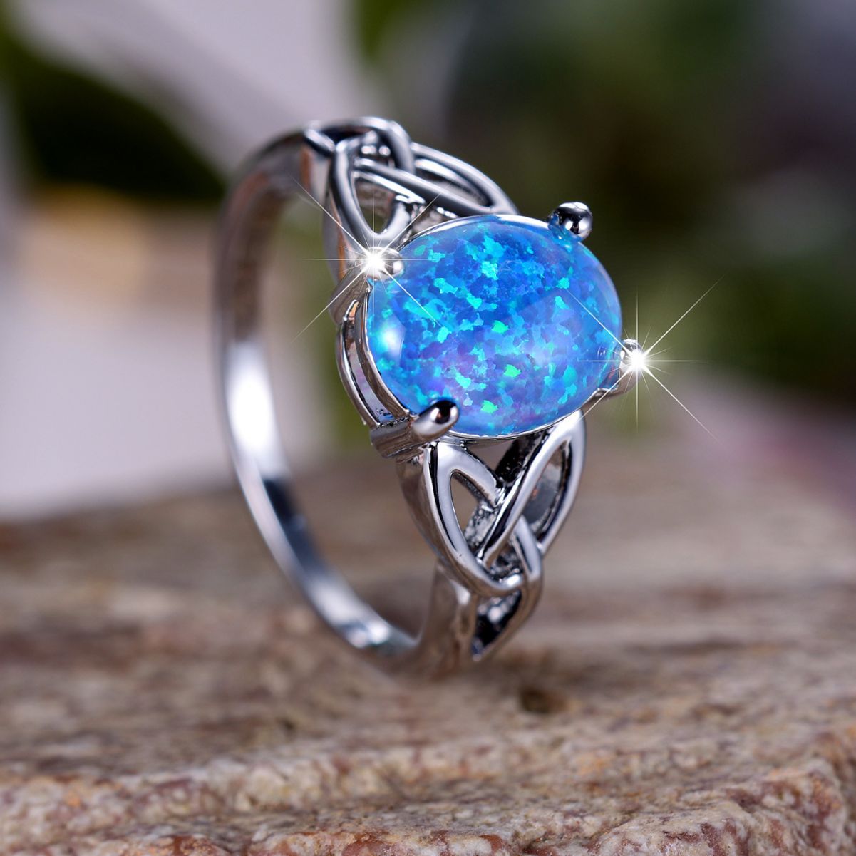 Damen Ring mit schimmerndem Opal und eleganter Zirkonia-Fassung Shop Nory