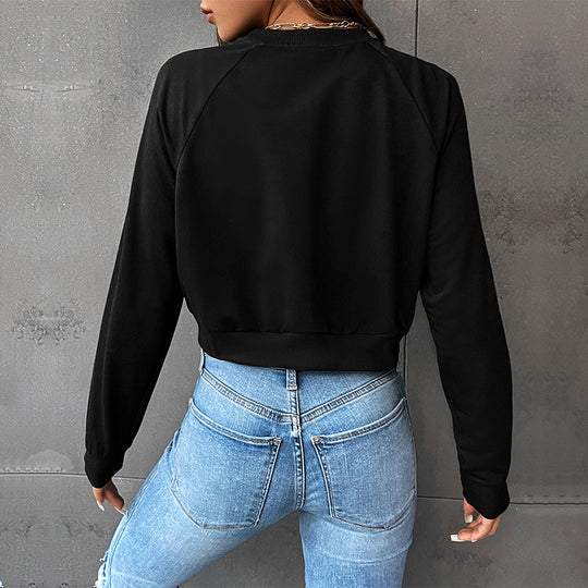 Damen Cropped-Sweatshirt mit Script-Print, Herz-Applikation und Raglanärmeln Shop Nory