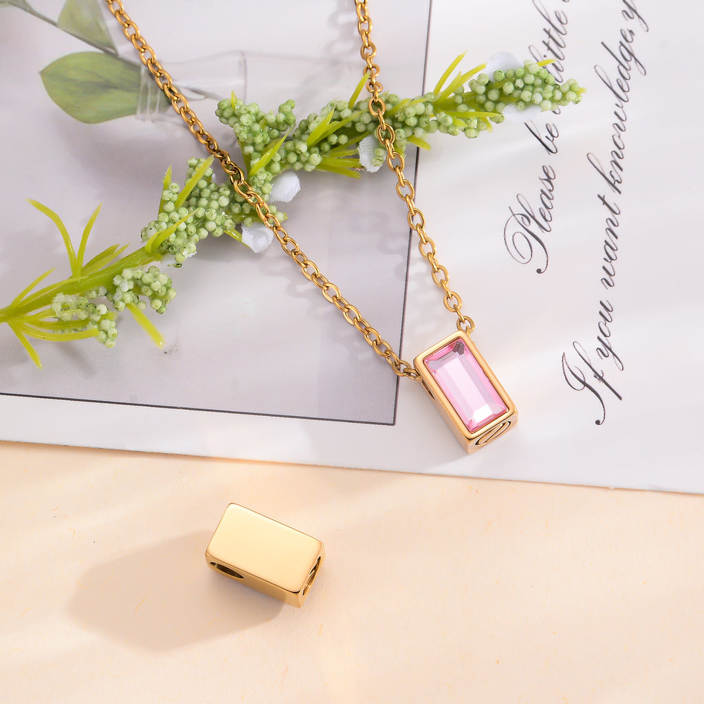 Damen Halskette mit elegantem rechteckigem Anhänger und funkelndem Stein Shop Nory