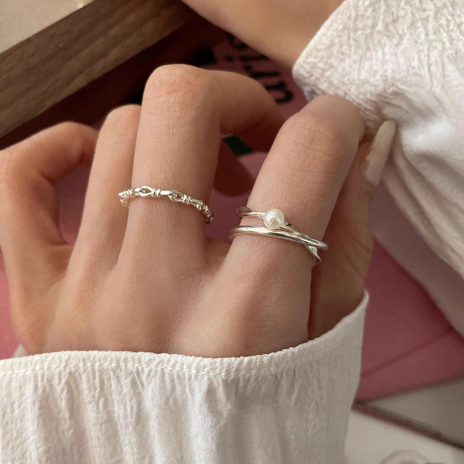 Damen Zierlicher Ring mit elegantem Perlendesign Shop Nory