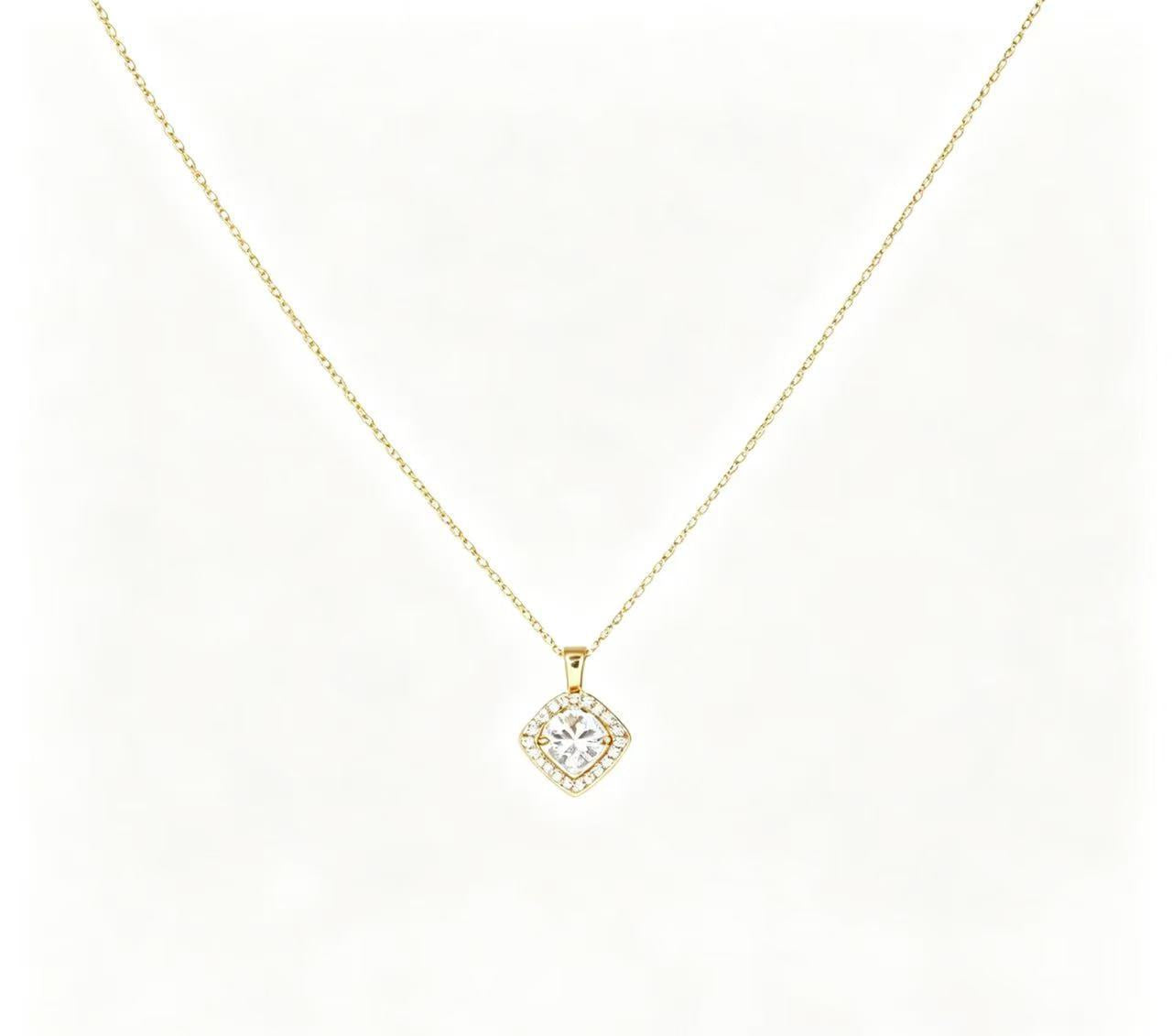 Damen Halskette mit funkelndem Zirkonia-Anhänger und robustem Gliederketten-Design Shop Nory