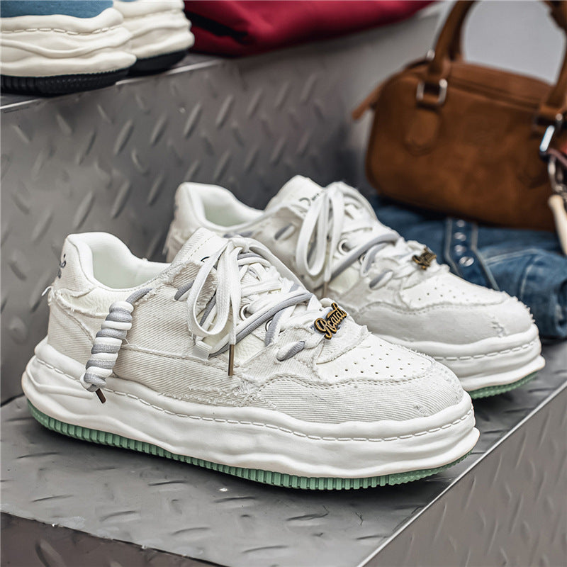 Damen denim-Plateau-Sneaker mit kontrastnähten, wattierter Wellenlaufsohle und verzierten Schnürdetails Shop Nory