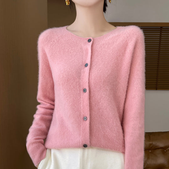 Damen Kuscheliger Kurzcardigan aus Mohair‑Mix mit feiner Schurwollstruktur und Perlmuttknopfleiste Shop Nory