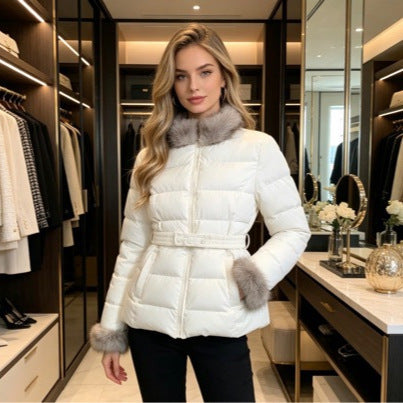 Damen nan kurze taillierte Wintersteppjacke mit abnehmbarem Webpelzkragen, tonalen Taillenriegeln und verdecktem zweiwege-reißverschluss Shop Nory
