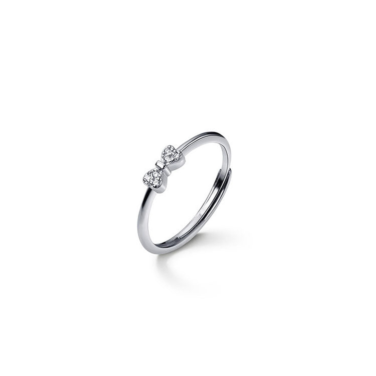 Damen eleganter Ring mit filigranem Design und funkelnden Kristallen Shop Nory