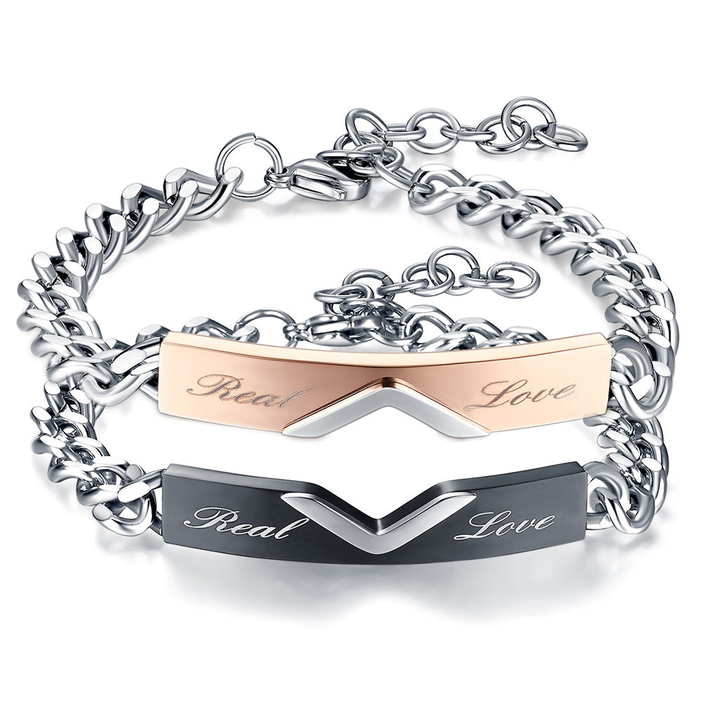 Damen Armband mit gravierbarem Herzanhänger und eleganter Kettenstruktur Shop Nory